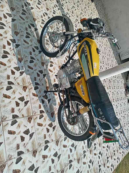 دراجه 4 كير اوراق اصولي
موديل 21 طالعه من الوكيل نهاية 23
السعر 825 وبيها مجال حك الجيه 
مكاني واسط قضاء النعمانيه 
‏‪***********‬‏
***********
