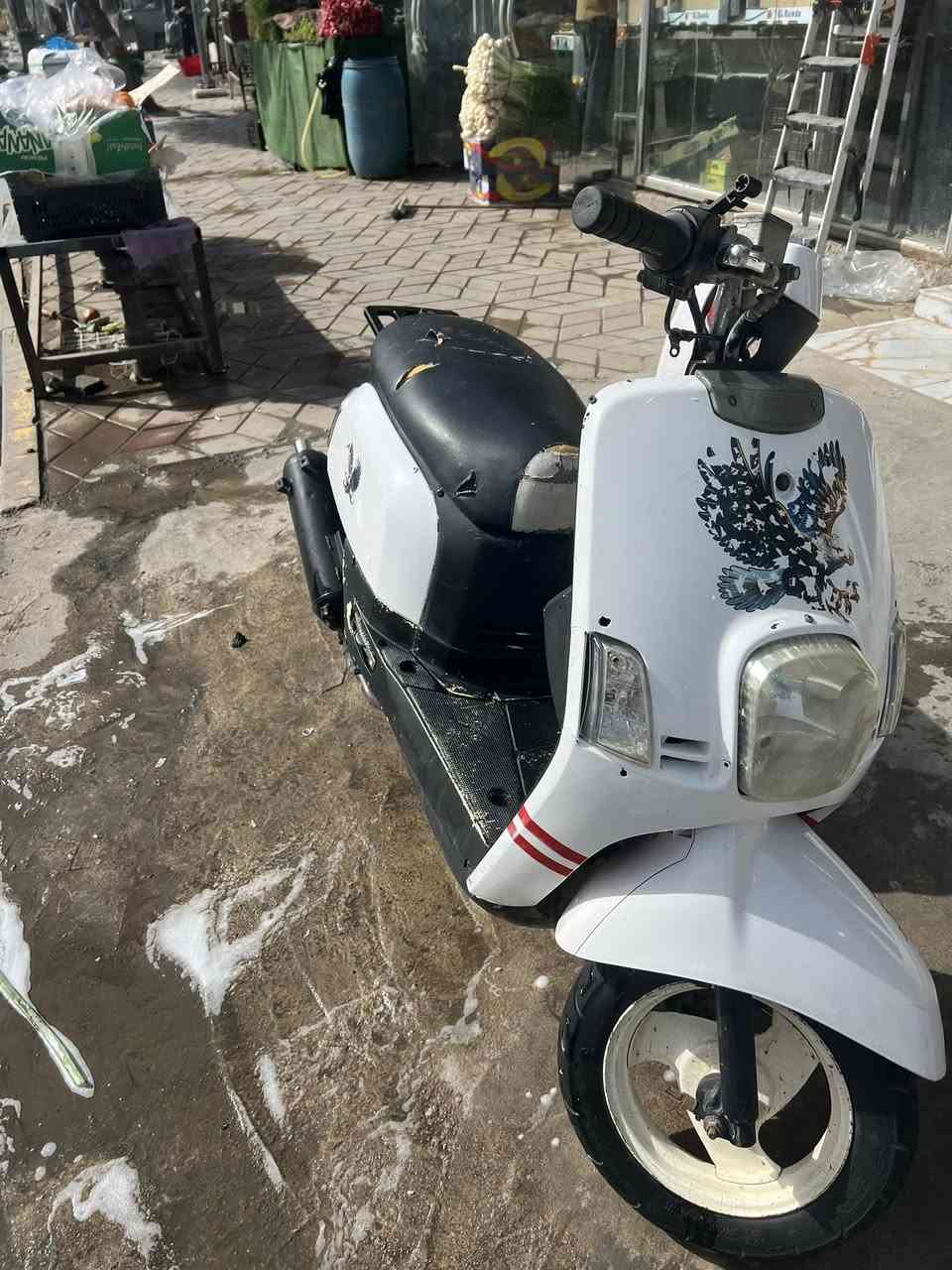 السلام عليكم دراجه بوليس دراجه مكينه بل جيس
يراد ترتيب لكفرات كله شغله بس كفراته تعبانه 

مكان بغداد الجديده شارع المسبح 

سعر ٤٠٠وبيه مجال رقمي ***********تصل وبيكم خير وتدلون
