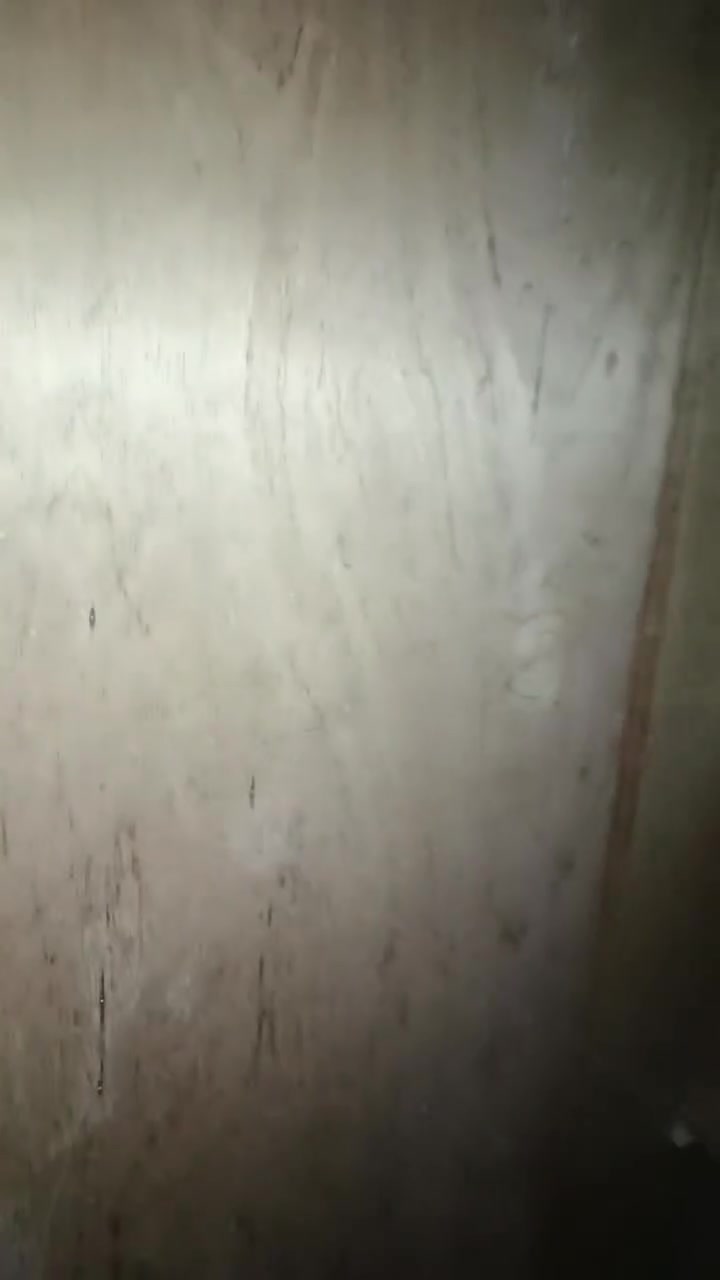 كنتور للبيع ٥بيبان طابقين قوي موسوكي انتقلنا وفصخنا هاي تصوير اليوم صورنا وحلنا لان انتقلنا للبيع 100مع المجال مكانة حي النداء وللعلم مصبوغ اوف وايت @إشارة


**إذا كنت صاحب هذا الإعلان وتريد حذفه لأي سبب، رجاءا أرسل رسالة إلى الدعم الفني**