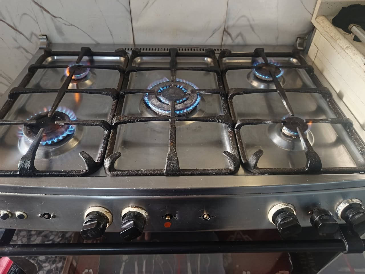 طباخ لبيع خمس عيون  شغال عل فحص  ١٠٠ وبي مجال بسيط


**إذا كنت صاحب هذا الإعلان وتريد حذفه لأي سبب، رجاءا أرسل رسالة إلى الدعم الفني**