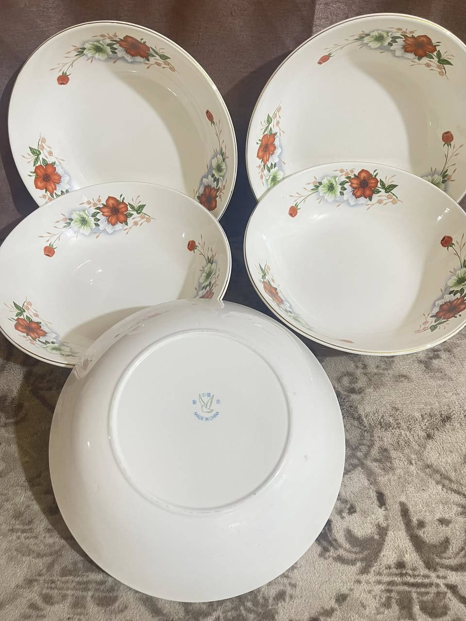 (٥) الفيات عملاقه تنفع للعزومات غير مستخدم كبيره وعميقه مختوم ابو الطير استيراد الاسواق  المركزيه قياس قطر الالفي ٢٧ سم والعمق  ٢٩ سم السعر خاص لطفاً يوجد توصيل لكل محافظاتنا الحبيبه


**إذا كنت صاحب هذا الإعلان وتريد حذفه لأي سبب، رجاءا أرسل رسالة إلى الدعم الفني**