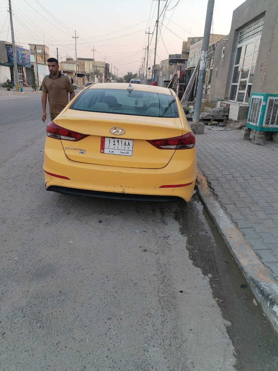السلام عليكم
سيارة النترا موديل 18 وارد امريكي كفالة عامة الحادث الچاملغ الأمامي بدون دواخل بنيد الواضح بالصورة تبريد تخم تاير حدادية كله على الشرط سيارة جاهزة السعر 105 
الرقم ***********
