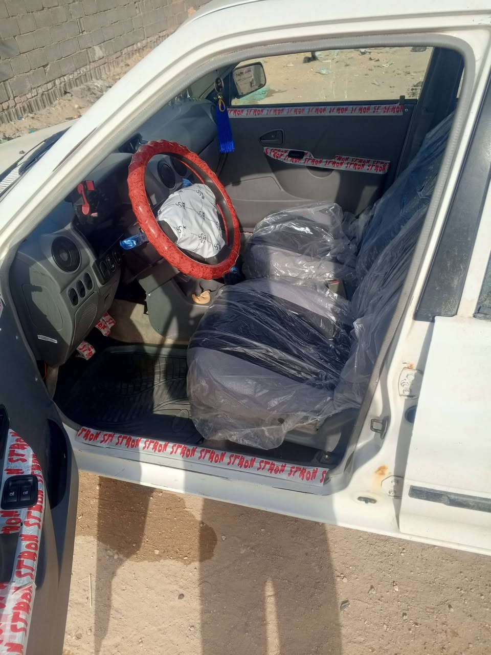 سلام عليكم 
سلام عليكم سايبة موديل2012/ سيارة كفالة تبريد حداديةجديدة تخم تاير جديد شواسي كفالة بيهة طخة خفيفة بل باب السايق كبل مداور مكاني كربلاء الشراي يتصل//***********
