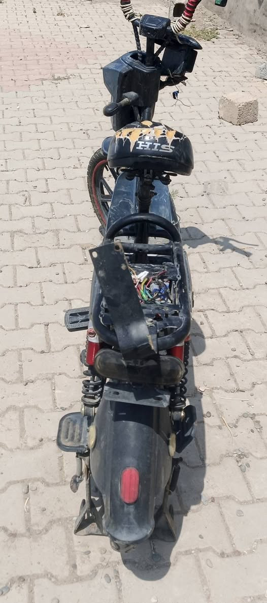 ماطور شحن عاطل بدون بطاريات قيم وخذ


**إذا كنت صاحب هذا الإعلان وتريد حذفه لأي سبب، رجاءا أرسل رسالة إلى الدعم الفني**