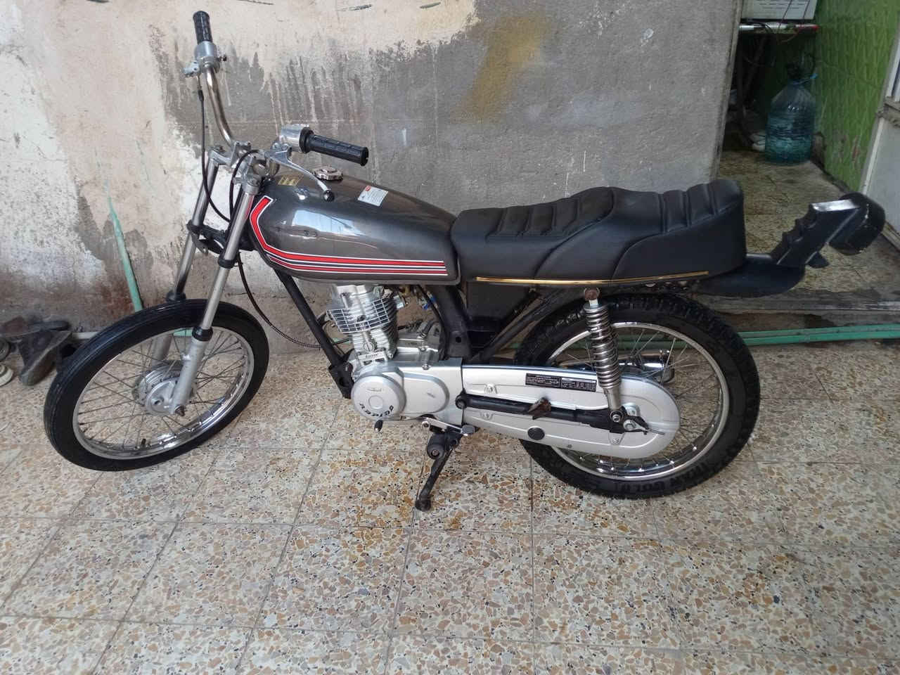 سلام عليكم دراجه لبيع سعر 600وبيه مجال شراي بي خير ويدلل وهاذ رقمي ***********واتساب متواجد
