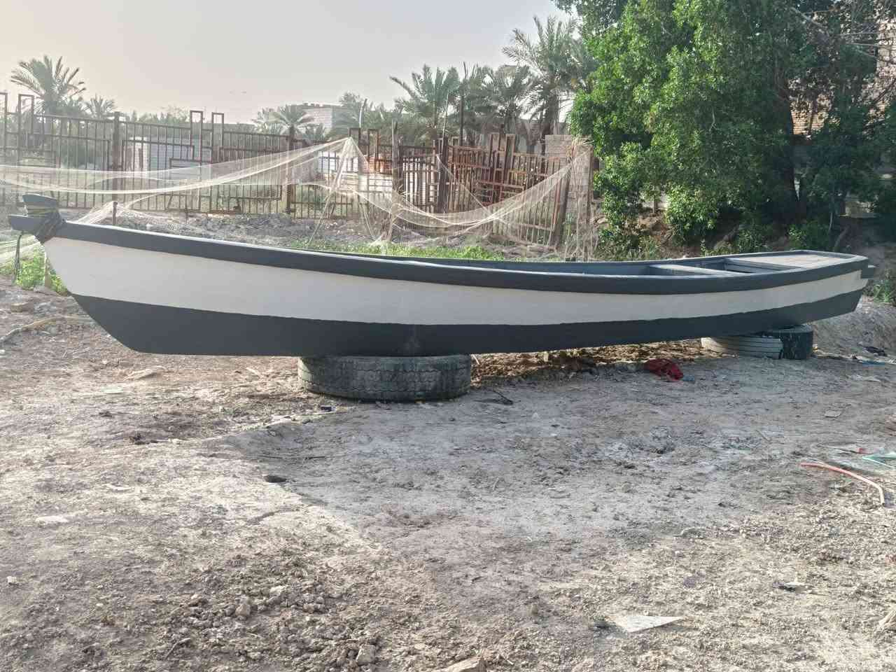 سلام عليكم بلم للبيع تفصال جديد طول 18ضراع لعرض108سانتيم ***********

