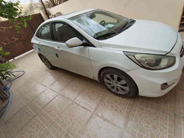 اكسنت موديل 2014 خليجي مكينة 1600 السيارة جاهزة اني ماخذها بيهة حادث مكلوبة ومعمرة مكفولة من كص الشاصي واللغود بس البنيد وباب مامصبوغ كلهة بيهة صبغ رقم اسليمانية بأسمي تحويل بشرط نواقص بسيطة صوندات تدفئة تايرات تخم جديد صدر نص عمر  مكاني ديالى المقدادية شهربان سعرهة ٧٠ ***********
