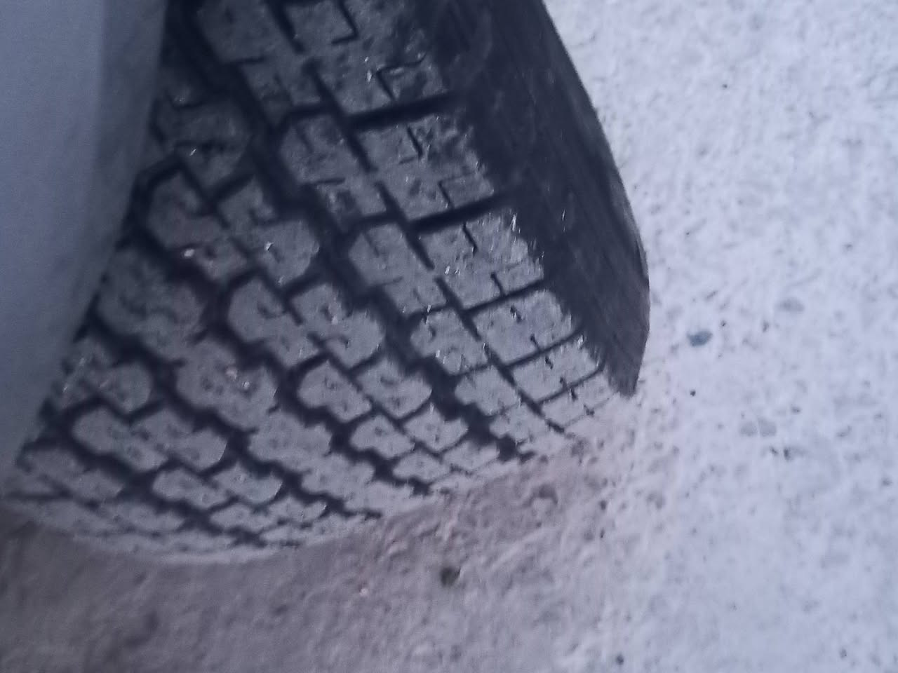 #زيرو... عليكم برادو 2008 لون سلفر رصاصي بدون اي تكيحيل السياره مكفوله كفاله عامه بس قبغ الصندوق تبديل بدون اي ضرر دخولي الكير والمحرك مابيه اي نقصص تخم تايرات جديده سنوية جديدة رقم دوليي
محرك 4000 v6 
السياره vx 
دبل اكسل
 دبل تانكي
كشن جلد سيارة ماشية 300 الف كير محرك على وضع شركه شرط
رقم السياره دهوك سعر 180وراق ومجال مكان سيارةدهوك


**إذا كنت صاحب هذا الإعلان وتريد حذفه لأي سبب، رجاءا أرسل رسالة إلى الدعم الفني**