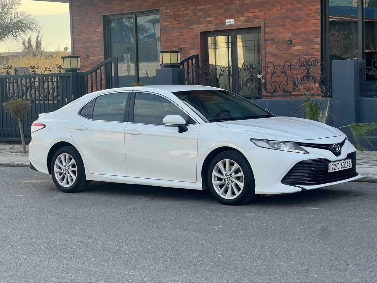 کامری خەلیجی
مۆدیل:- ٢٠٢٠
مواسەفات :- LE
ناوسور، شاشە گەورە ، ئۆتۆ هۆڵد برێک بەسمە ، 
حەساس سێ مۆد ، ئیکۆ ، نۆرماڵ، سپۆرت دوو سوچی خۆی ،لەگەڵە تەبرید مەرکەزیە،.                              سەیارەکە نمونەیە لە جوانی  سەیارەکە بێ بۆیاغە 
تەنیا دوو جێی گچکە پیدی ئارە 
١٠٠ هەزار کیلۆ مەتر رۆیشتوە 
سەعر :-٢٠٠ $
مۆبایل : *********** أربيل, العراق
