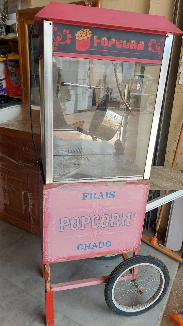 ماكنة شامية بوشار 
بحالة جيدجدا 
السعر ٨٥ الف مشروع ربحي للماركتات 
معرض صفاء العباسي القوسيات طريق دهوك قرب مول ياسمين النعيمي 
***********
***********
