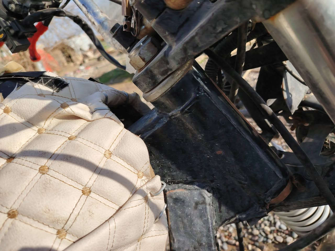 ستوته للبيع موديل 2020 كلها وضع شركة محرك شرط رگبه شرط كهربائيات كلها شرط نگره سلف بليته ومنفيس شرط مكاني جنوب الموصل قاطع السبعاويين *********** السعر مليون و 100 بيها مجال
