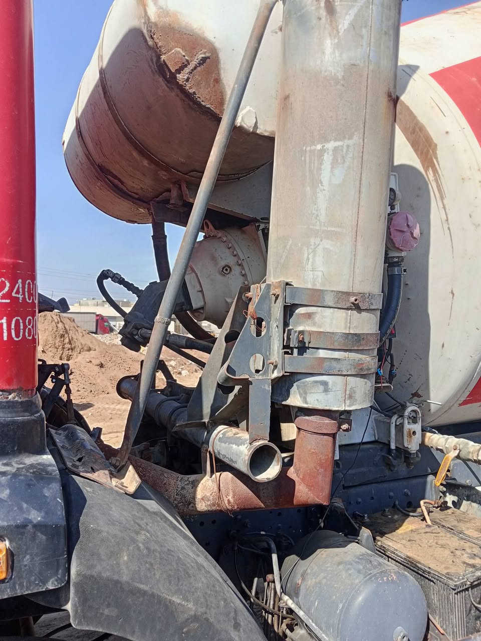 للبيع فقط جدر خباطه مال البي كرواتي8متر جديد جاهز هوه ومضخاته ما بيه اي نقص (سعر ١٦) مكان العماره
***********
