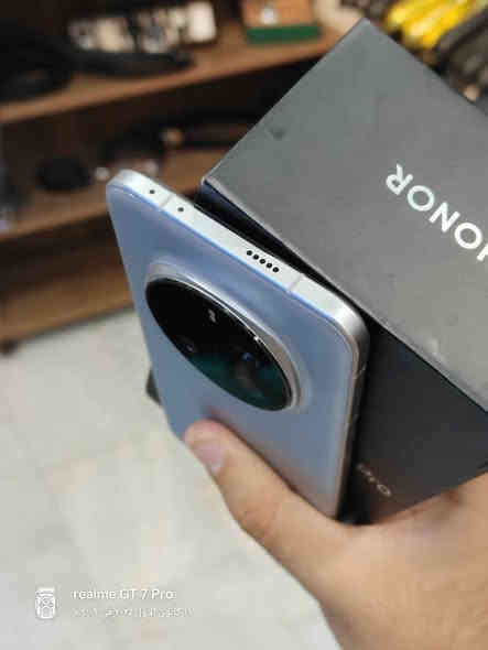 يارزاق
متاح هونر ماجك7برو
ذاكرة  512/12
غراض كامله  معالج8ايليت
ببجي 120 فريم
السعر  925 الف
***********
 ***********
مكاني محاويل يتوفر توصيل بابل كربلاء كربلاء
