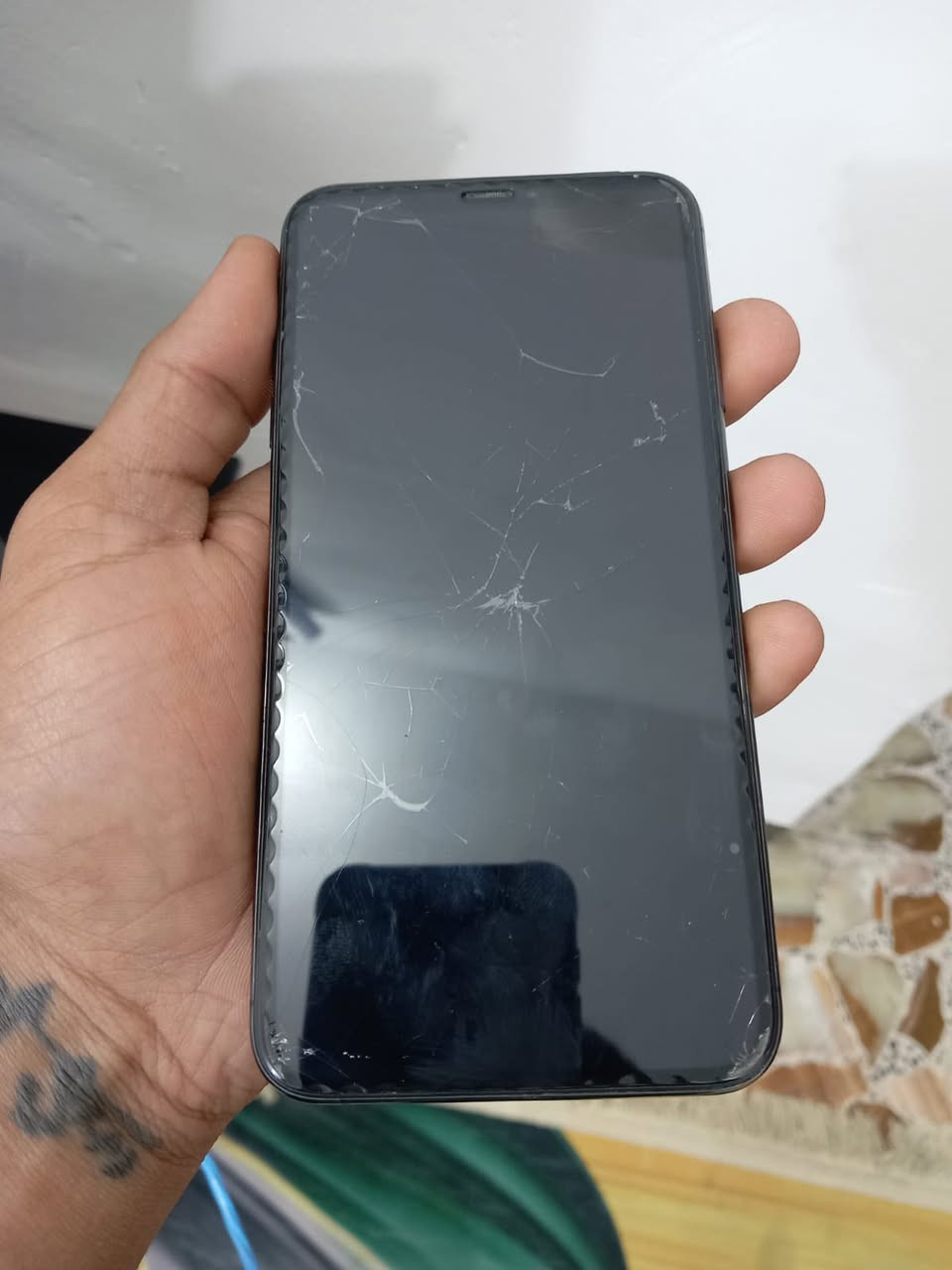 السلام وعليكم ايفون اكس ماكس بطاريه ٨٠ ذاكره ٢٥٦ التلفون مثل مموضح بلصوره ممفتوح رايد امراوس


**إذا كنت صاحب هذا الإعلان وتريد حذفه لأي سبب، رجاءا أرسل رسالة إلى الدعم الفني**