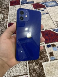 ايفون 12 عادي ذاكره 64 باتري74 لجهاز نورمال ما مبدل بي اي شي شرط  بي ف...