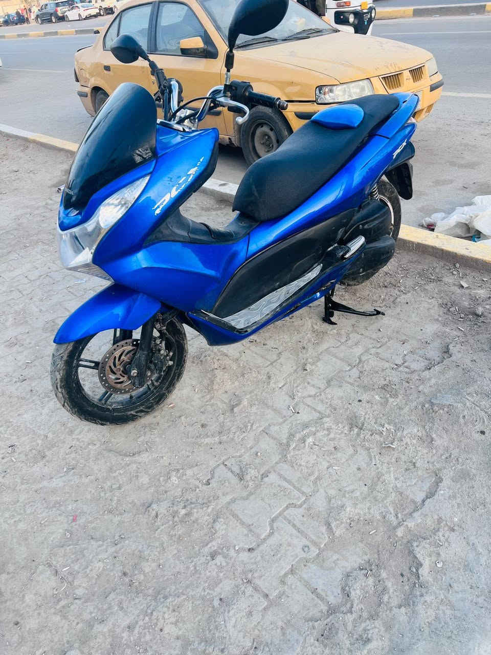 السلام عليكم شباب دراجه بي سي اكس الجيل الاول موديل 16 دراجه بلاديه كفر بلادي سعر مليون وربع بغداد ***********
