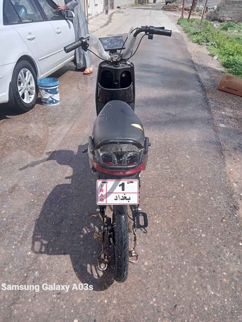 السلام عليكم  موطور شحن حجم 20 الموطور جاهز مابي اي نقص فقط بريك ورة مابي اشاير يمنة يسرة ليت عالي نشرة نهارية ليلية بطارية ليثيوم تمشيك من 20  ال 30 كيلو العنوان الضلوعية قرب قاعت حمد السعر 250 وبي مجال الرقم ***********
