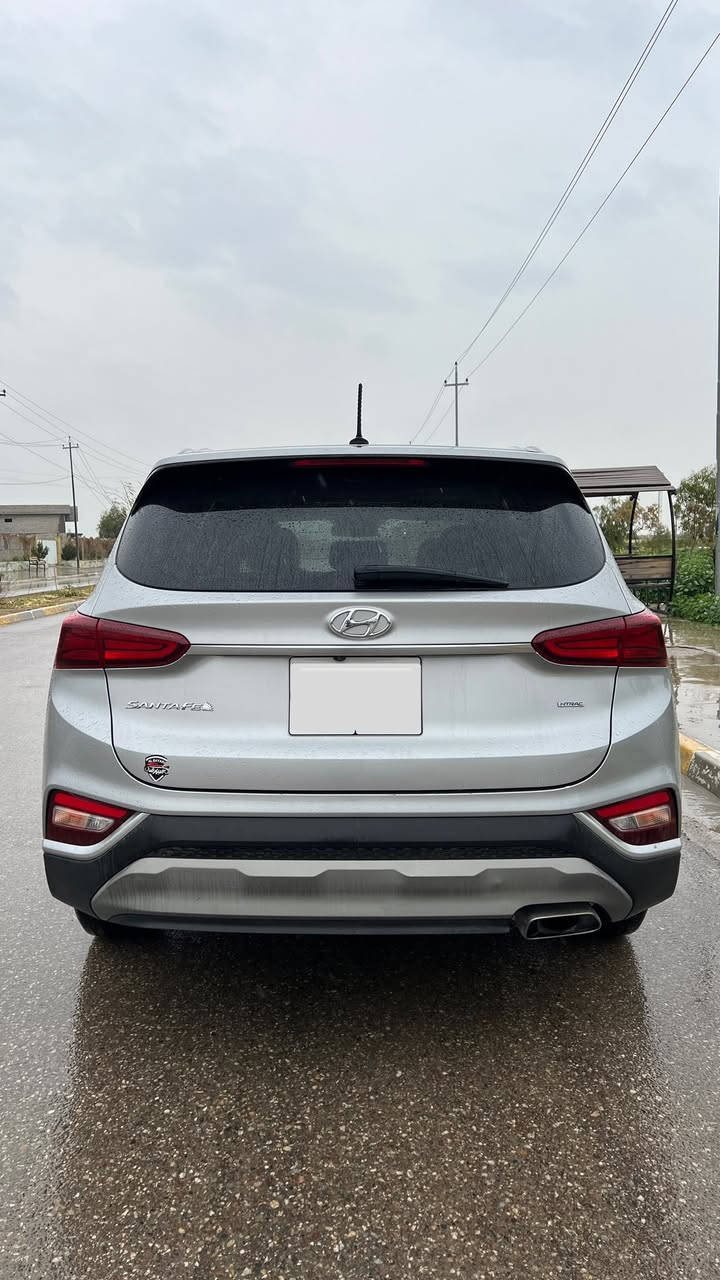 سنتافي 2020
محرك 4 سلندر GDI 
ماشيه 101 الف ميل
مواصفاتها فول عدا البانوراما
شفتات وتحكمات ستيرن
هاند بريك بصمة
اوتو هولد 
مانع انزلاق 
تبريد قطعتين
5 راكب
Aux
شحن UBS
مرأة شفط
تحديد مسار
دفع رباعي
تحكم لايت 
إشارة بالمرأة
كاميرا 
حساسات 
كير محرك شرط
سنوية 2027
رقم اربيل

رقم شاصي
5NMS2CAD2LH192810
مكاني الموصل-بعشيقة
للإستفسار
***********
***********
