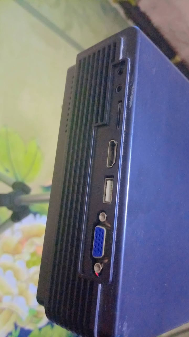 داتا شو للبيع هاذ وضوحه بلحايط
الجهاز بحاله نضيفه نسبة نضافه 100٪
مع ستاند يتعلى ويتنصى  رايده ب 75 الف مع التوصيل
ويوجد توصيل لكل العراق
مع منافذ موضحه بل صور


**إذا كنت صاحب هذا الإعلان وتريد حذفه لأي سبب، رجاءا أرسل رسالة إلى الدعم الفني**