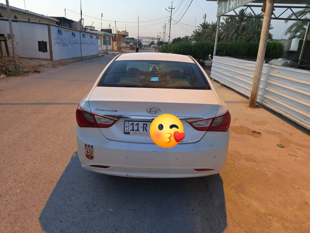 #لبييييع_أو_المراوس (هيونداي سوناتا 2014 - خليجي) 🚗✨السيارة بحالة ممتازة  يم قبق البانزين صبغ 
 المواصفات العامة:الموديل: 2014المواصفات: خليجي المحرك: 2400 دوش (المرغوب)الكير والمحرك: مكفولات وبشرط الفحص🌟
 المواصفات
 والكماليات:شفتات سرعة بالستيرن (تبديل شفتات)
تحكم ستيرن جهتين
 كاملشاشة وكاميرا دوارة 
حساسات خلفية
كشن كهربائي
تبريد قطعتين (ثلج ما شاء الله)
نظام ECO الاقتصادي لتقليل صرف الوقود
إشارات بالمرايا الجانبية + مرايا شفط (كهرباء)
أرضية مغلفة جلد بالكامل لحماية السيارة
كهربائيات السيارة كلها شغالة 100%🛠️
 الوضعية والمستهلكات:باتري جديد (مبدل حديثاً)
طقم تايرات جديد (مبدل قبل 3 أشهر فقط)📜
 الوضعية القانونية:تحويل السنوية ثاني يوم مباشرة
 (جstep جاهزة للتحويل)💵 السعر: 140 ورقة 
 وبيه مجال  المعاينة.📞 للتواصل والاستفسار (من المالك مباشرة): 
***********
