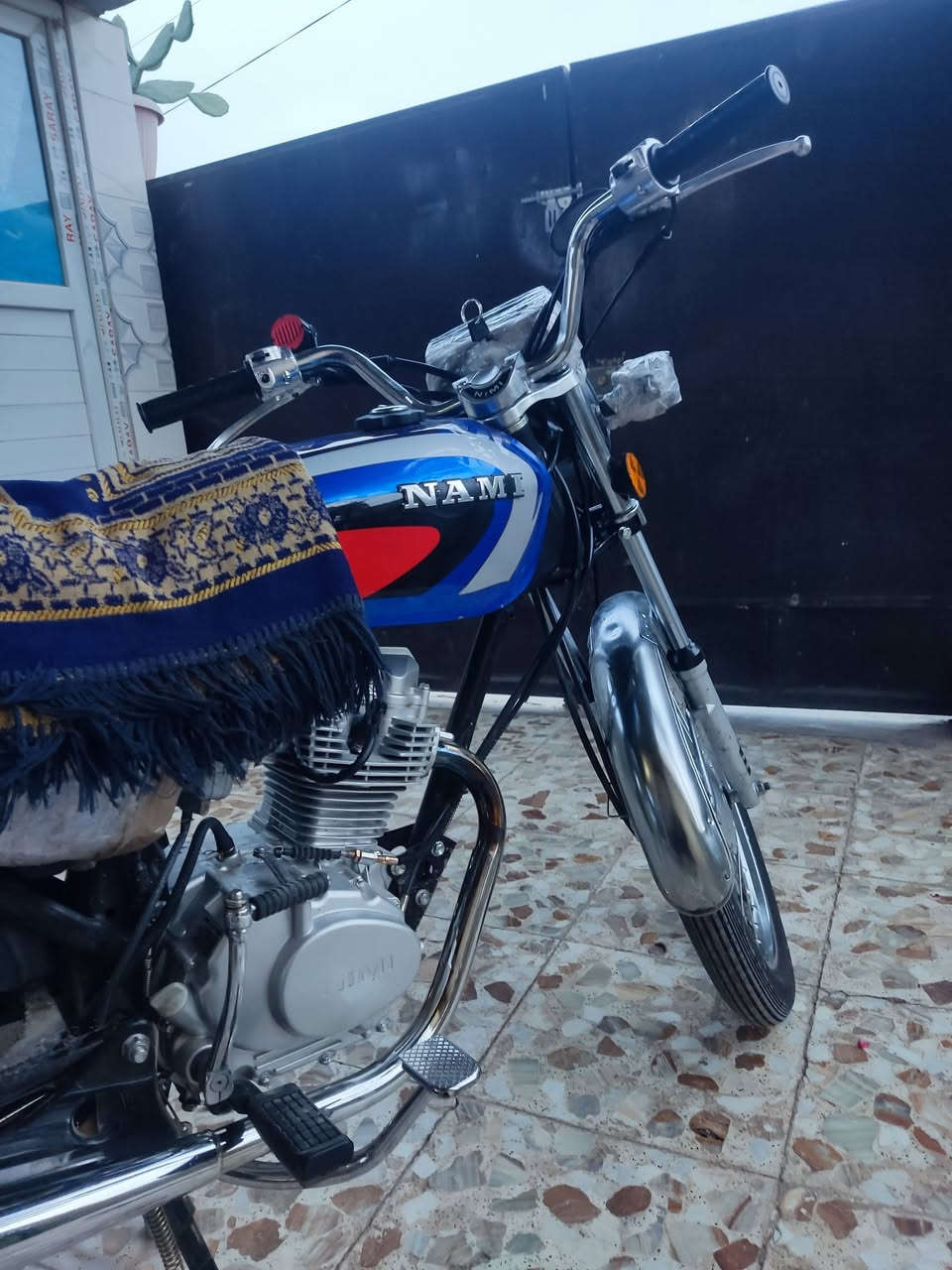 سلام عليكم نامة متياز اوراق سكنر بلادي مالعوب بيهة صارلهة من طالعة من المعرض شهر الاستفسار ***********
المكان بابل حصوة
