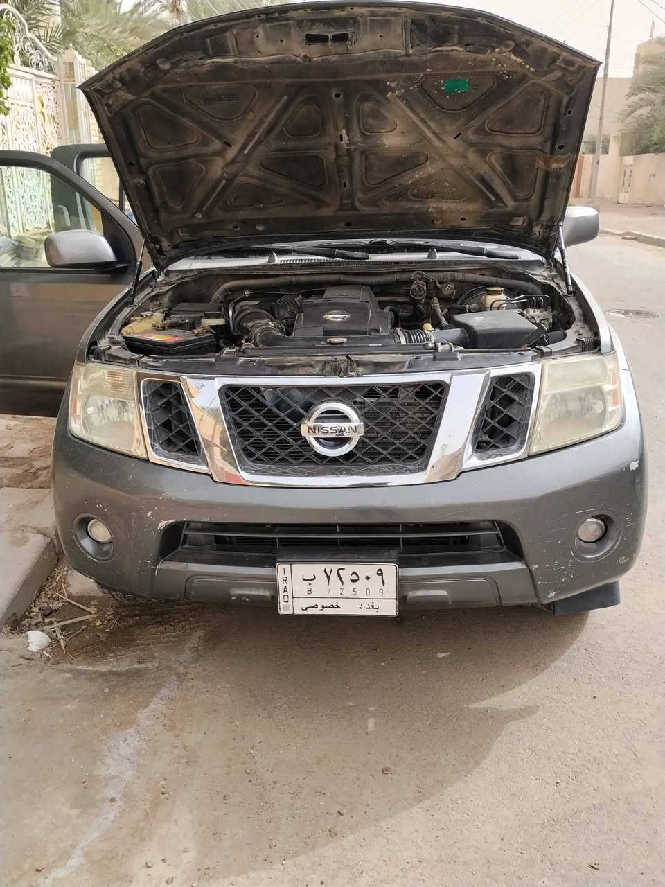 نيسان  بافندر أصولي فول وارد امريكا حادث باب السائق او مصبوغة الصفحى أو باب الصندوق  كير محرك  حداديه  تبريد ثلاث قطع  دشبول ارمادى كير عصى  رقم بغداد مشروع وطني مكان  السياره ميسان   الاتصال ***********
