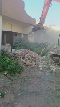 هدم وتفليش • بس المواد • ديالى