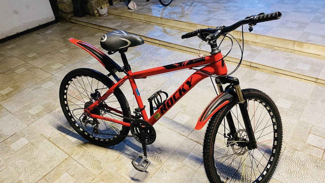 بايسكل للبيع حجم 24 وجديد  السعر 75الف وبي مجال شي قليل    رقم الموبايل ***********
