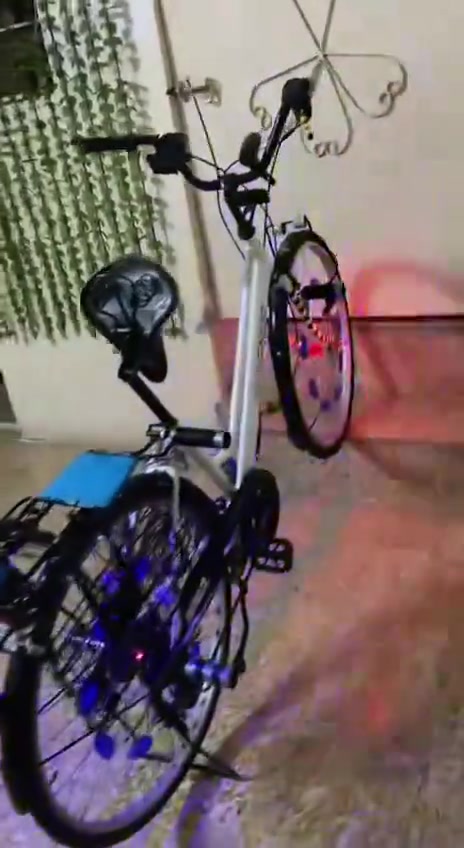 للبيع والمراوس السعر 120 وبي مجال شي قليل


**إذا كنت صاحب هذا الإعلان وتريد حذفه لأي سبب، رجاءا أرسل رسالة إلى الدعم الفني**