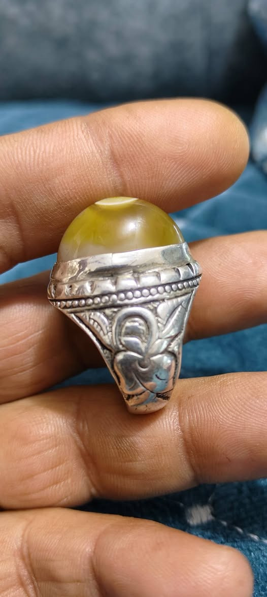 اللهمَّﷺصَلِّ وَسَـــلِّمْﷺوَبَارِكﷺْعلى ﷺنَبِيِّنَـــاﷺمُحمَّدﷺ
.سليماني ذمة وصياغة يدويه عراقية وزن ثقيل 50غرام
***********
