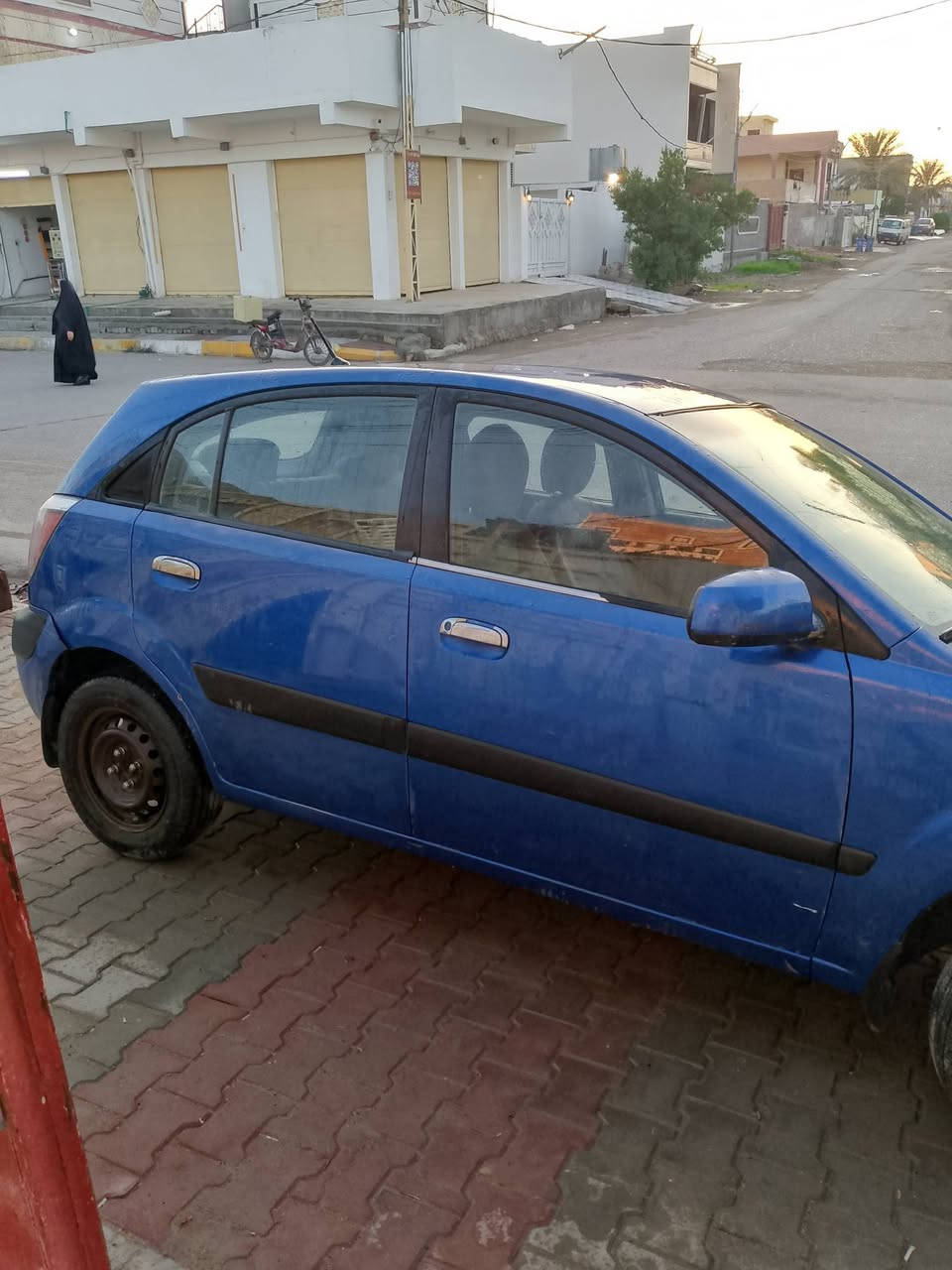 السلام عليكم اخوان
كيا ريو موديل 2009سياره نضيفه مال جناي مكينه وكير خير من الله رقم ديالى باسمي رايدها ب70وبيها مجال للشراي رقم ***********
