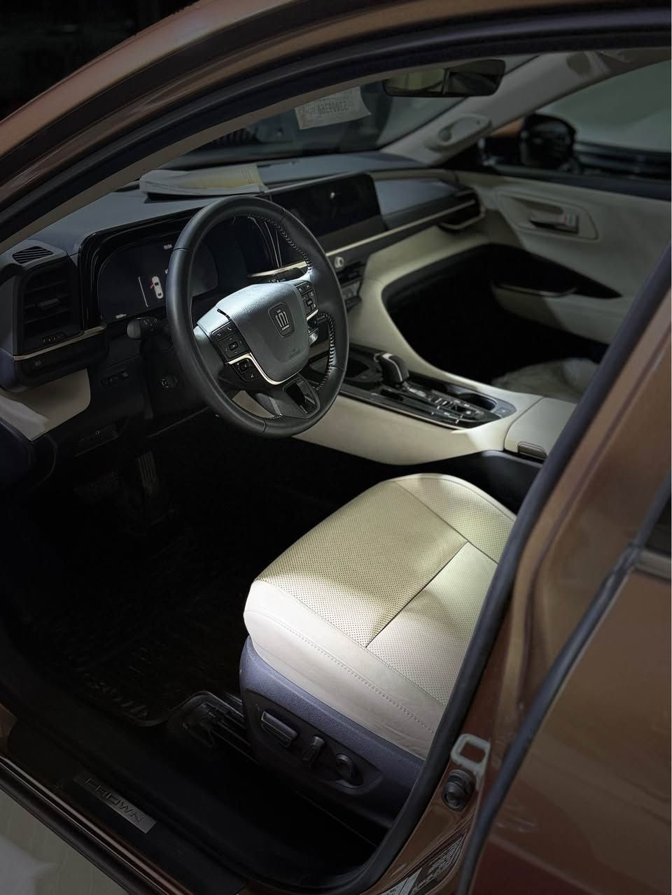 بيع او مراوس كراون 2025 ساز فول كامرات امامي خلفي وبالمري 360 رادار وتحديد مسار سماعات jbl 
ضمان ساز السيارة كفالة عامة 
ماشيه 10 الف فقط
سعرها 35,500$ 
مرقم بغداد عنواني بغداد 
*********** بغداد, العراق
