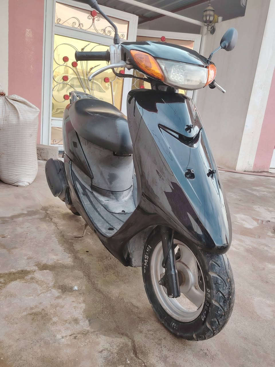 سلام عليكم شباب هثل ماطور لبيع ماطور نضيف محرك ما مفتوح سعر 350 وبي مجال رقم اتصال***********
