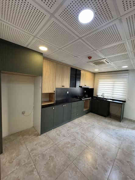 سەرەتا بەناوی خودا 
کۆدی/ 10871
شوقە بۆفرۆشتن 
📍شوێن / دیلان سیتی دوو
📐ڕوبەر / 150 مەتر
🌕ڕوو / گۆیژە   
🏗️نهۆمی / ناوەند 
🏢 عیمارە / C3

پێک هاتوە لە ( میوان و هۆڵ کراوە + مدبخ + مشتملات + 
3 نوستن یەکیان ماستەرە + 3 بالکۆن )

تێبینی ( شوقەیەکی زۆر جوانە نرخەکەشی زۆر گونجاوە )
ــــــــــــــــــــــ
🖊️/ بۆ زانینی نرخ  کۆمێنت بکە 
ــــــــــــــــــــــــ
بۆ پەیوەندی📞
☎️***********
ـــــــــــــــــــــــــــ
تۆی بەڕێز موڵکت هەیە دەتەوێت بیفڕۆشیت یان بیدەیت بەکرێ زانیاریەکانمان بۆ بنێرە هاوکارتان دەبین 
‏‎*********** ☎️واتس ئاپ"فایبەر 
‏‎یان سەردانی نوسینگەی(جوانی موڵك)بكەن
‏‎ناونیشان"ئیبراهیم ئەحمەد"بەرامبەر دیلان سیتی
