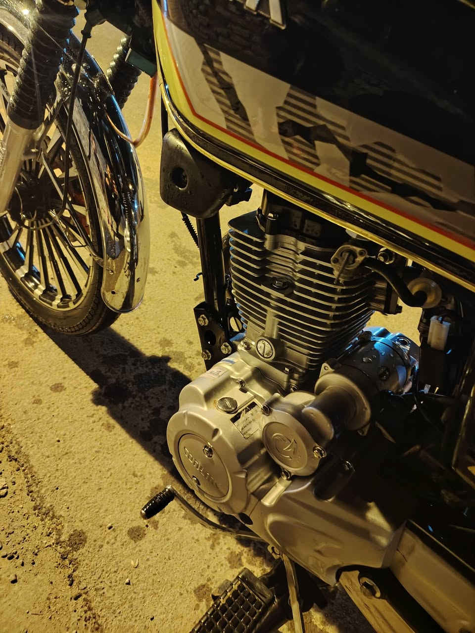 اسلام عليكم دراجه ايراني مديل 25 صار شهرين من طالعه بعدها زيرو ماشيه 2000  فول نضافه  سعر 825 وبيهاومجال بصيط  ***********
