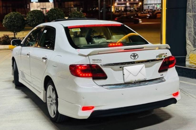 تۆیۆتا کرۆلا 2013 گێر ئۆتۆماتیک خلیجی فول مواسەفات 
تاقانەی سلێمانی  رەنگی سپی
  سڵاید   بیلاد کوشنی جلدە و ناو فۆرمیکایە
 و سوکان حەیزەران سوکان ڤۆلیۆم 
و ٤ جام کارەبایی و ئۆتۆ و گیر تۆماتیک و
  تەعدیل سورعە و  کامێراو شاشە زۆر مواسفاتی تر..!
نموونە لە جوانی و پاکی
 ١٩٦ هەزار کیلۆمەتر  رۆشتووە
تحویل و خرامە و بە ناوکردن بەشەرت
دەعم و لیدراوی و بۆیاخی نیە

سعر : لە کۆمێنت داوای بکە ڕاستەوخۆ بۆت دێت 🤖 

گیر و مەکینە و کارەبایی و تەبرید و
 تەقە و رەقە و تندوتۆلی بەشەرت
پیش و دوای کەپسە سەقف و شان و
 چواردەوری شوشەیی
٤ تایە و ویلی  سپۆرتی بیلادی لە ژێرە
هەموو گیانی لەسەر دەقی بیلادی ماوەتەوە
کەتەلۆک و سپیر و ادەواتی شریکەی هەمووی ماوە
ماڵی دۆستە و دیناریک مەسروفی نیە
بۆ عەیب و عار پرسیار مەکە.!
شوین// سلێمانی

ژمارەی خاوەنەکەی 
*********** 
***********
