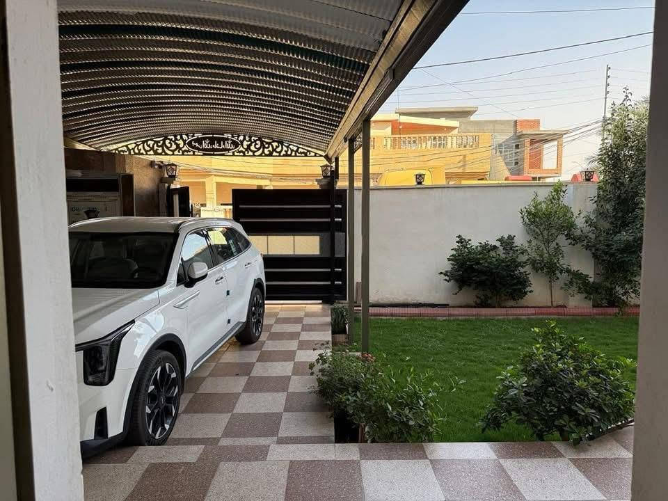 السلام عليكم بيت طابقين للبيع

الرمادي الجمعيه قرب جامع اولي العزم مرقم بلديه مفوض للطابو
المساحة ٣٦١ متر
شارع ٨ متر
السعر ٥٠٠ مليون قابل للتفاوض 

كلدور استقبال  وصالتين  وغرف نوم ٢ ومطبخ حار بارد وحمام داخلية وخارجية الطابق الثاني ٣ غرف نوم وصاله وحمام 

للمزيد من التفاصيل
 يمكنكم زيارة مكتبنا مكتب العين العقار ع شارع 40 مدخل الصوفيه الثانية 
او الاتصال على الارقام التاليه 
***********
***********
***********
@إشارة
