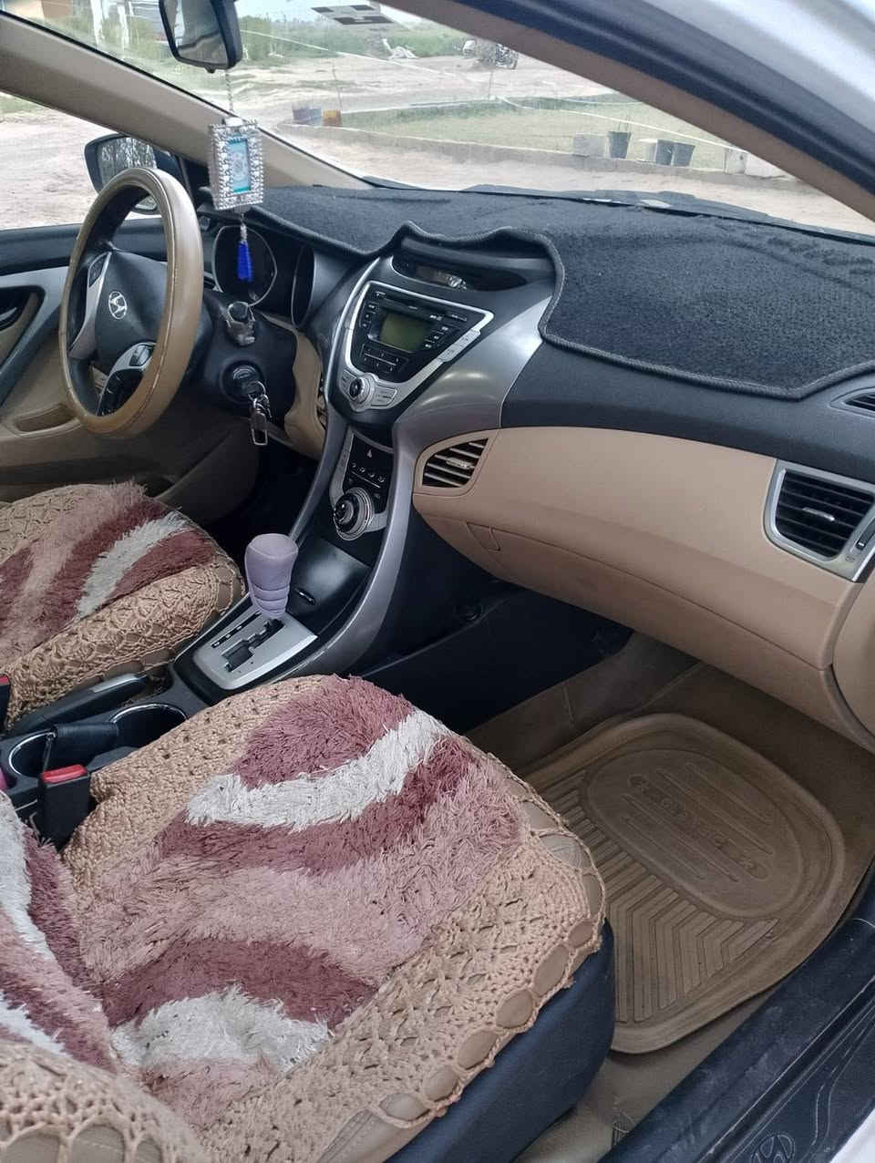 النترا 12 محرك 1800
مكفوله من الصبغ والمعجون ما عدا بارد خفيفة
ماشيه 149 
الموقع صلاح الدين الدجيل 
***********
