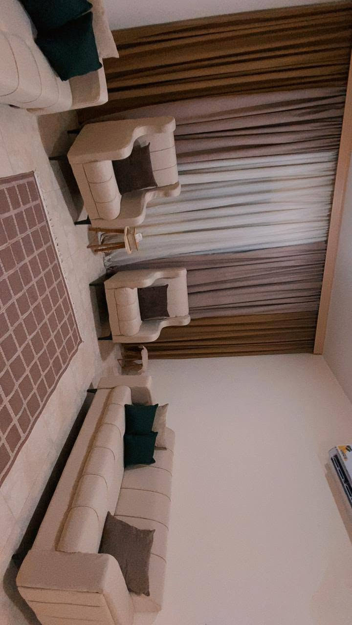 اغراض مستخدمه قليل للبيع
كاونتر 
سخان 
ميز بلازما 
تخم


**إذا كنت صاحب هذا الإعلان وتريد حذفه لأي سبب، رجاءا أرسل رسالة إلى الدعم الفني**
