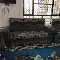 تخم • ٥ مقاعد • ثعالبه