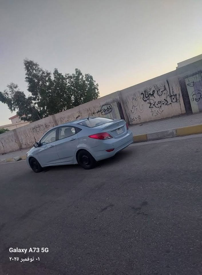 السلام عليكم اكسنت 2015 خليجي  ضرر جاملخ خلفي فقط كير مكينه تخم تاير جديد 74 وبيها مجال قليل
***********
