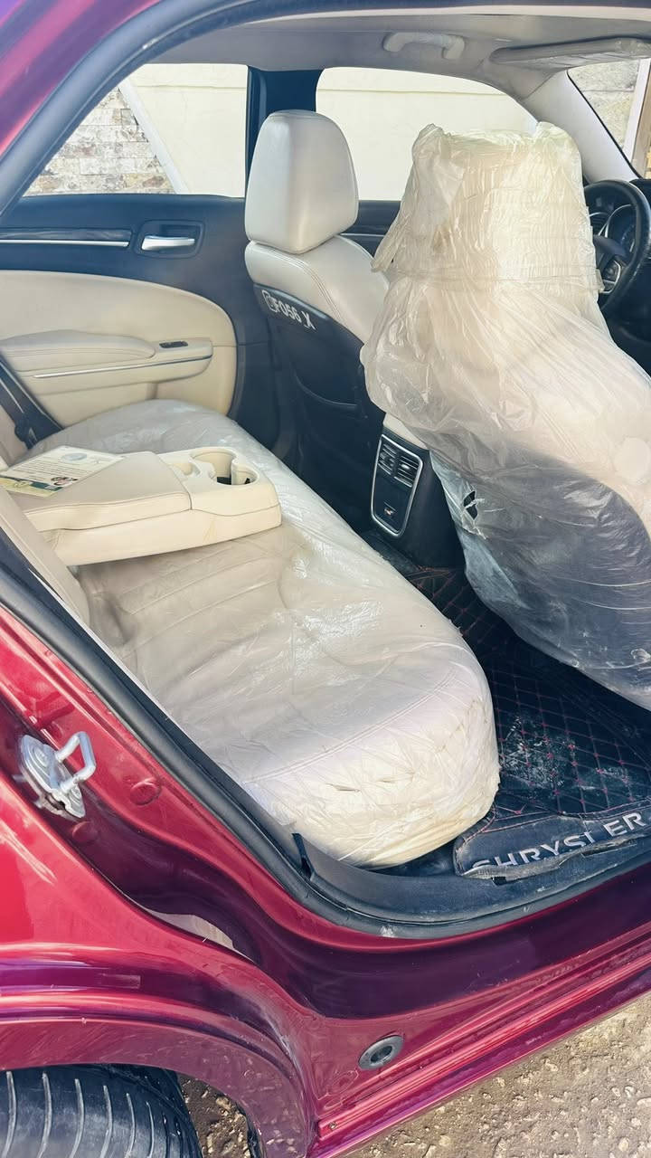 سلام عليكم اوباما 2017 للبيع
فول موصفات لمتدد  سياره بدوان ايرباك
موصفاتها معروفه
محرك 3600 
مكينه كير كفاله 
*********** اي ستفسار اتصل
