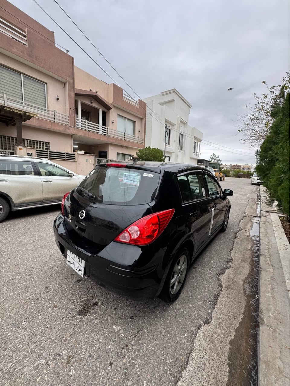 نیسان ڤێرسا مودیل ٢٠١٢ 
گێر و مەکینەو تەبرید بەشەرت
سەیارەکە ٣ پارچەو نیوی بۆیاخە
جەمپەکی خەفیفی پێشی هەیە
بەس بەدەنەی گرتیە 
بەناو کردن بەشەرت
سەیارەکە دینار مەسروفی تێدا نیە
هەموو گیانی بەشەرت
٤تایەی تازەیە
زۆر توندو تۆڵە

سعری ٧٨$ وەرەقە
*********** واتساب 
*********** واتساب 
شوێن هەولێر أربيل, العراق
