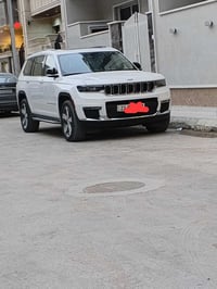 شيروكي جراند بلاص • ٢٠٢٢ • ٧راكب