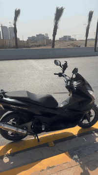 السلام عليكم. المختلف 
هندر بلادي
بي سي اكس جيل الثاني ماشيه20
ياباني kf 
مكينه150
صالنه رياضي بلاديه صوته مرتب وحلو
مكينه كفرات الدراجه مكفوله كلهه 
السعر خاص ***********
