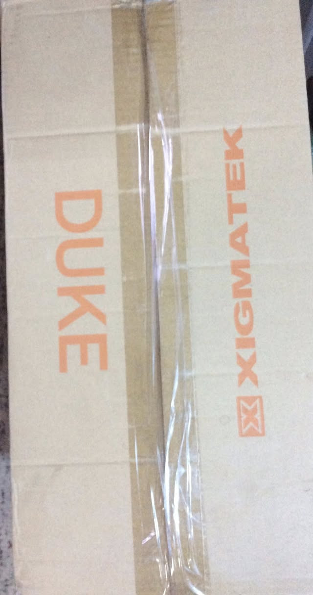 المواصفات (Specifications):
المعالج (CPU): AMD Ryzen 5 3600 (أداء ممتاز للألعاب والبرامج)

كرت الشاشة (GPU): AMD Radeon RX 580 - 8GB GDDR5

الرام (RAM): 16GB DDR4 بسرعة 3200MHz

التخزين (Storage): 128GB SSD + 1TB HDD

الباور سبلاي (PSU): 600W

الكيس (Case): Gaming Case مع إضاءة RGB

ملاحظات:

✅ الحاسبة نظيفة جداً وشغالة ١٠٠٪ وبدون أي مشاكل.

✅ تشغل ألعاب (PUBG, GTA V, Warzone, Valorant) بفريمات عالية.

✅ الحاسبة تعتبر "لقطة" بالنسبة لسعرها ومواصفاتها.

السعر: ٤٣٠ ألف دينار 

المكان: السليمانية

للتواصل: (***********")
