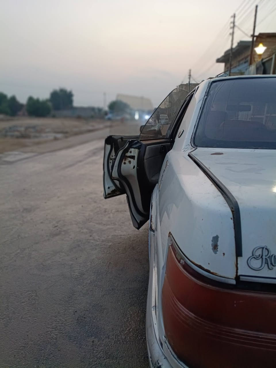 السلام عليكم سياره هارتوب سياره جاهزه من كل شي مكينه وكير 2500 كهربائيات كله شغاله مكفوله من الكصه ونقل الجثه والاصوليات السعر 32 وبي مجال ذي قار الشطره الاتصال ***********
