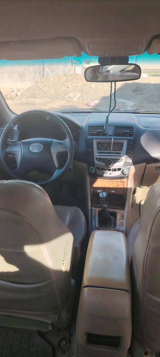 سلام عليكم... بي وادي موديل 11رقم بابل احمر راعيه مااندله اتكفل بسرقه وعشائر كشره احلا من صوره كير مابي اي نقص ابيعلك مكينه كايمه بس سياره تمشي سعره 17وبيه مجال لطيبين.. مكان بابل قضاء القاسم.. ***********
