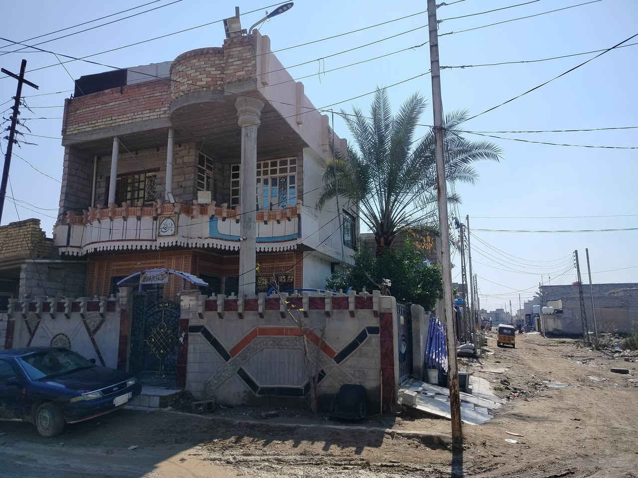 بيت للبيع ركن طابوصرف المساحة 150متر 10في15الرحمة خلف محطةلغاز مال ابوحيدرلاستفسار ***********2
