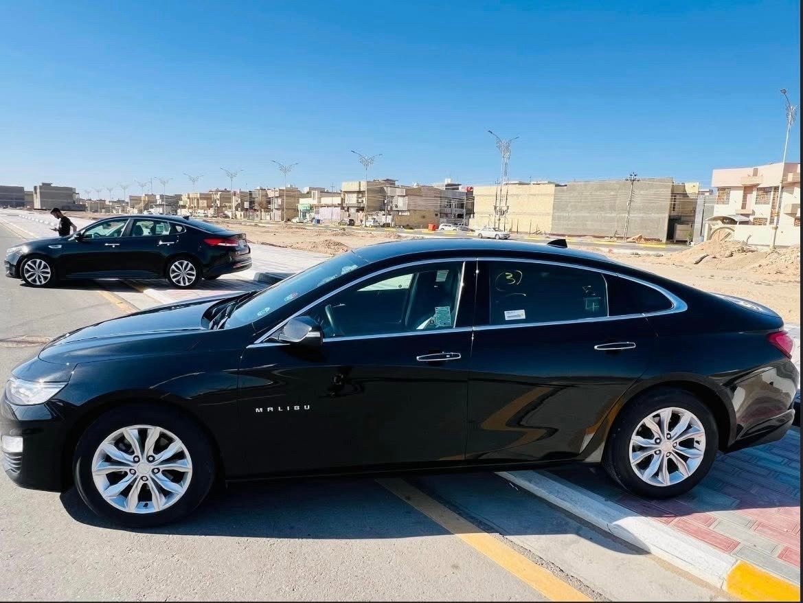 
السلام عليكم 
ماليبو 2019 برمير للبيع  وارد كوري 

السيارة بدون ايرباك و بدون دواخل بيها الباب الخلفي تعديل بارد فقط + هلال الجاملغ بي شبر 

مواصفات البرمير معروفة: 

بصمة 
شاحن لاسلكي 
شاشة ايباد 
عداد دجتال 
لايت لد امامي و خلفي 
لايت امام 3 عدسات 
كشنات جلد + كهرباء 
الكشنات الامامية تدفئة + تبريد  
الكشنات الخلفية تدفئة  
ستيرن هيتر 
حساس امامي خلفي 360 
اوتو ستوب 
اوتو بارك 
نظام المحافظة على المسار 
نقطة عمياء 
مثبت سرعة تفاعلي 
تبريد قطعتين…..

سعر السيارة: 138 وبيها مجال 
مكان السيارة: بغداد 
***********